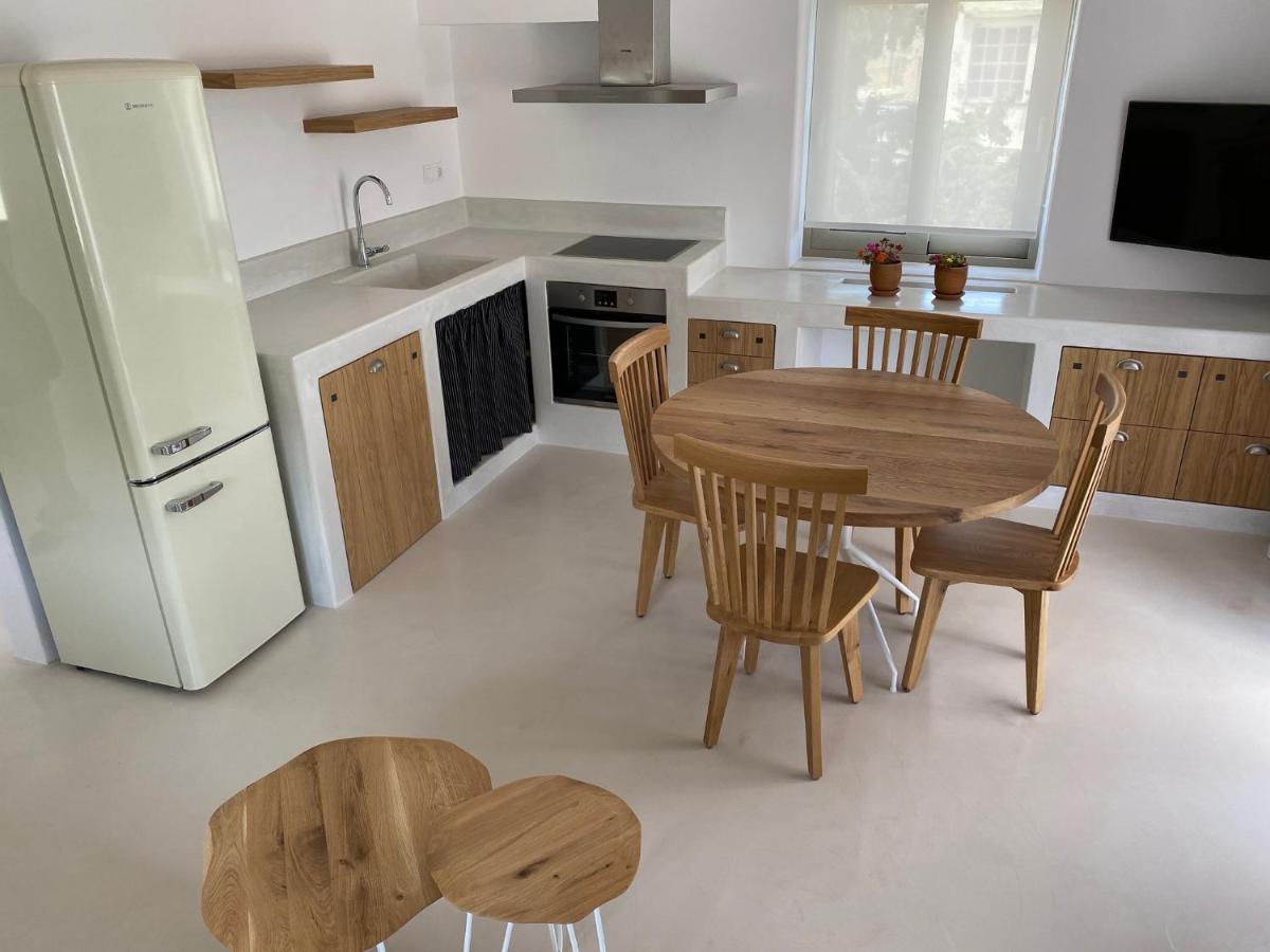 Laini Luxury Suites Pombia Buitenkant foto