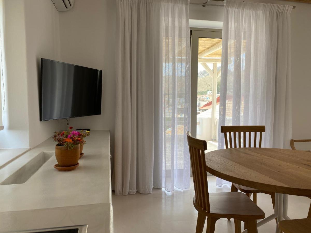 Laini Luxury Suites Pombia Buitenkant foto
