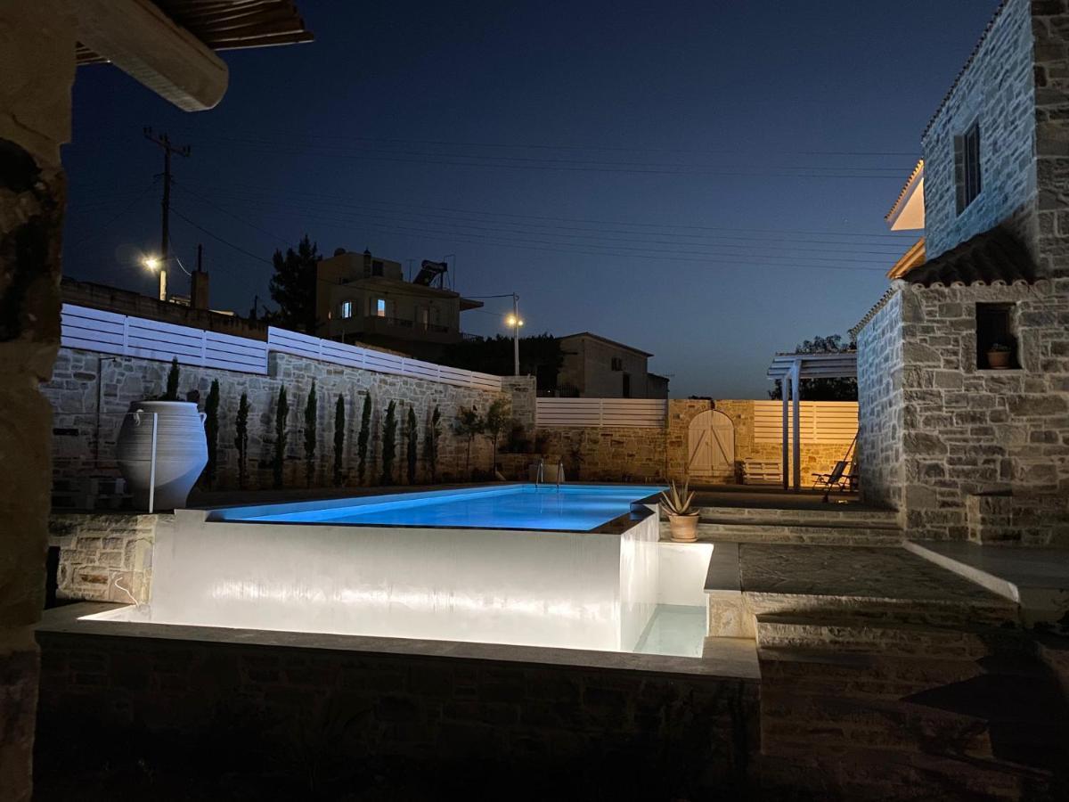 Laini Luxury Suites Pombia Buitenkant foto