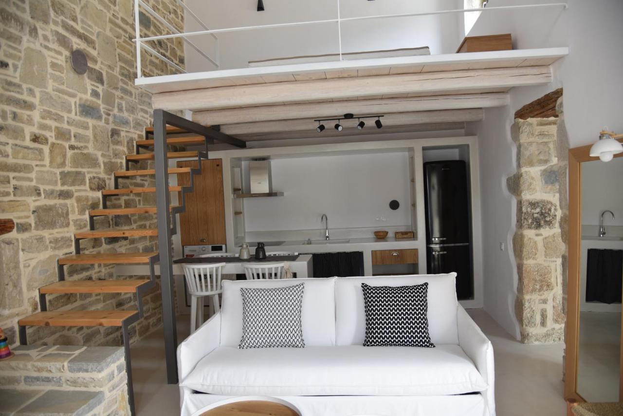 Laini Luxury Suites Pombia Buitenkant foto
